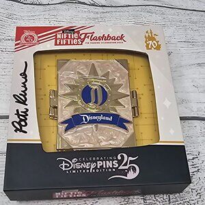 NEW! Disneyland Goofy Exploring Frontierland & Adventuraland Z fold LE 250 Pin A